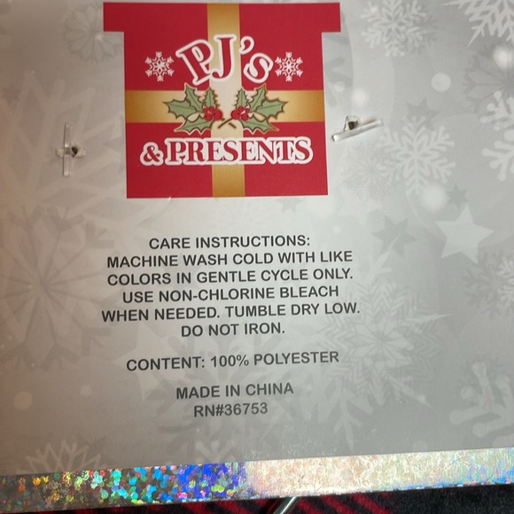 NWT Family Matching pajamas Dad Size Large Color Plaid Red & Black - Picture 7 of 8